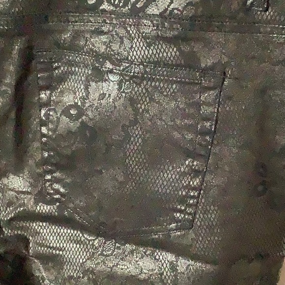 Tinseltown Denim Couture - Sz 15 - lightweight jeans shiny floral pattern - Picture 2 of 6